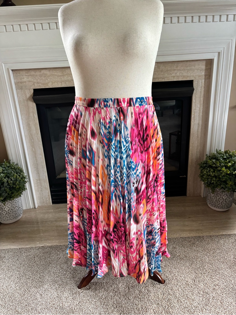 *NEW* Chico’s - Women’s Floral Pattern Pleated Skirt - Size 20